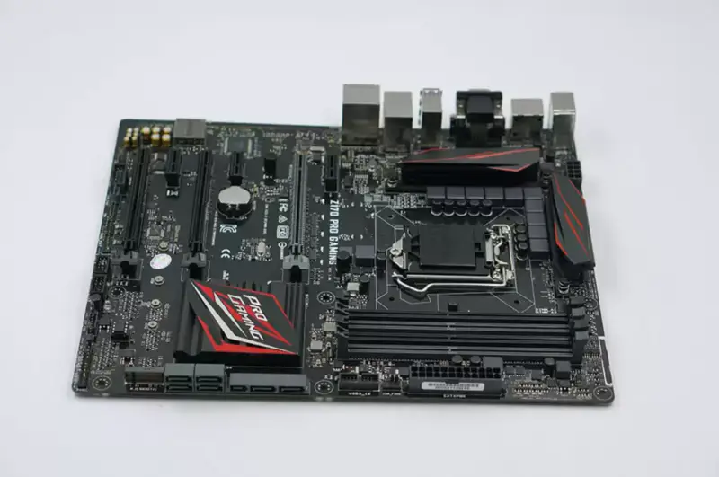 Scheda madre Asus Z170-PRO GAMING
